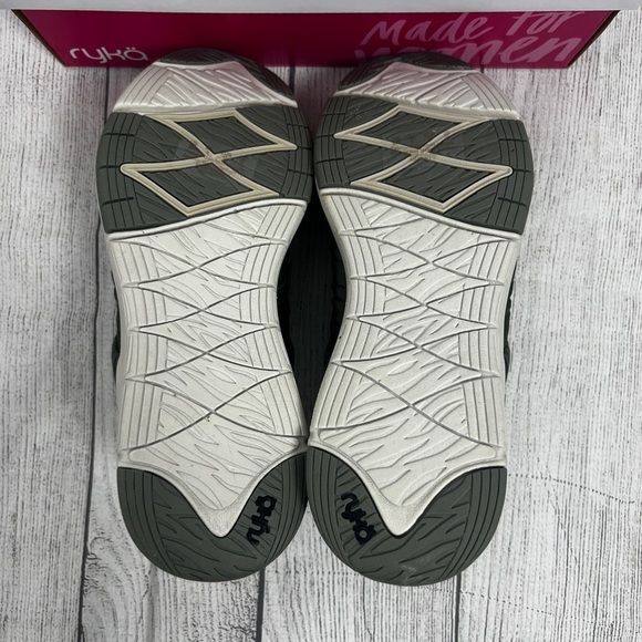 NEW Ryka Water Repellent Comfort Slip-On Shoes Aspen 2 In Dark Olive Size 9 - Picture 8 of 9